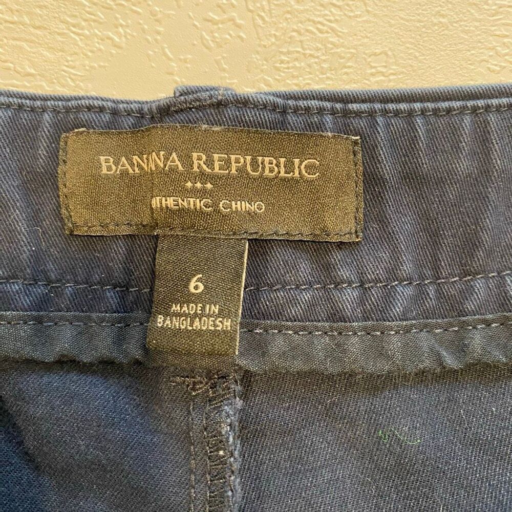 Banana Republic Authentic Chino Shorts Women Size 6 Navy Blue Casual Shorts - Picture 3 of 8